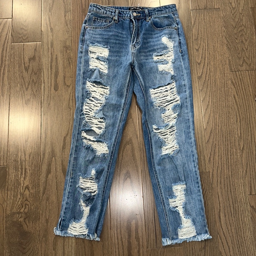 Women’s size 26 distressed jeans